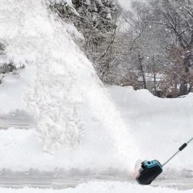 Выброс снега до 6 метров